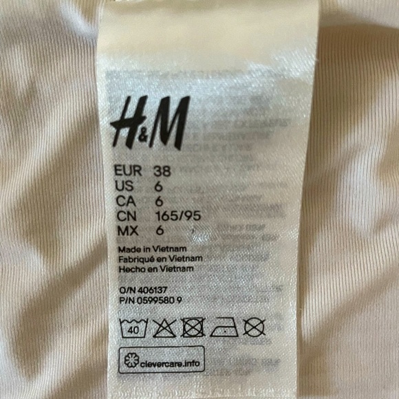 H&M Bikini Top and Bottoms - Picture 3 of 4
